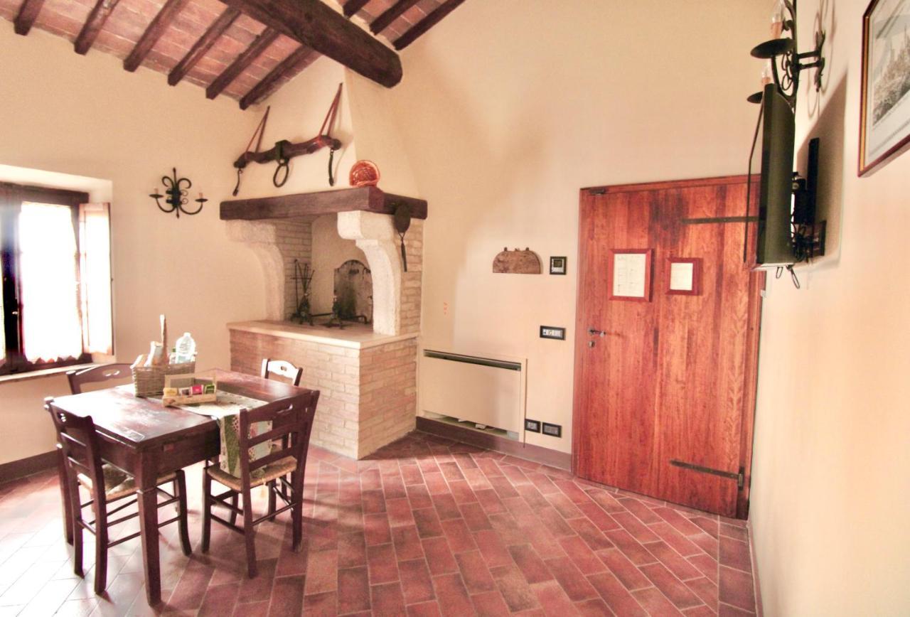 Il Rifugio Del Falconiere โซวิชิลเล ภายนอก รูปภาพ